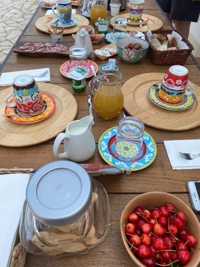 Le Radici Bed & Breakfast Monopoli Eksteriør bilde